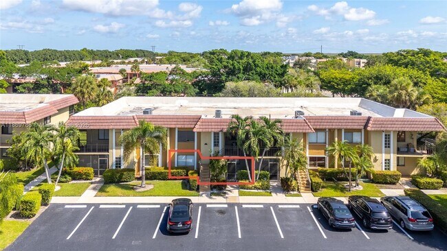 Primary Photo - 301 Lakeview Dr