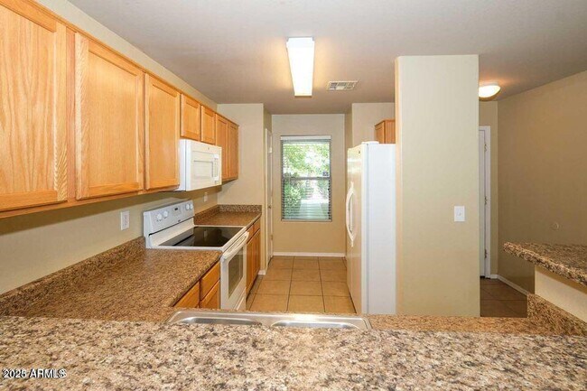 Building Photo - 2281 W Gold Dust Ave