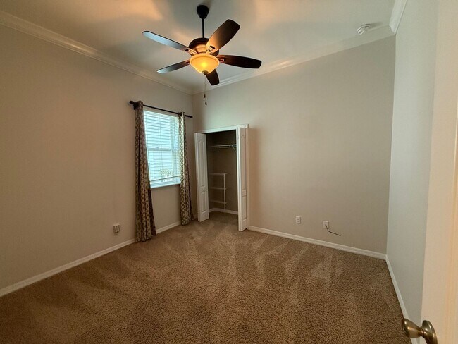 Building Photo - Beautiful Home in Oakmont Community