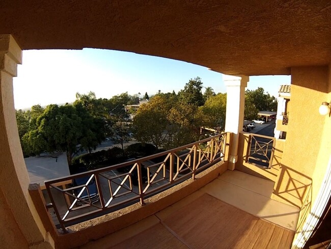 Building Photo - Great Ocean View Condo in La Costa, 1 bed/...
