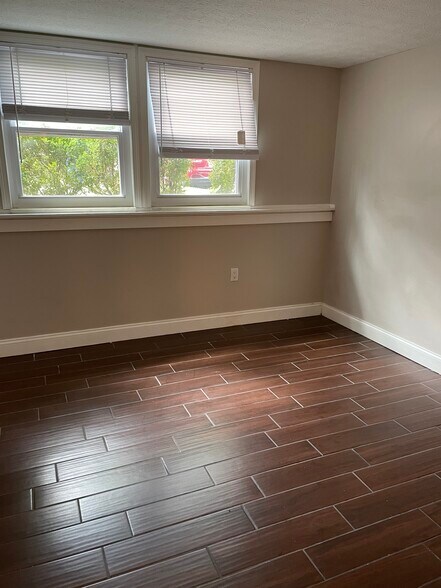 downstairs bedroom - 5042 Magnolia Blossom Blvd