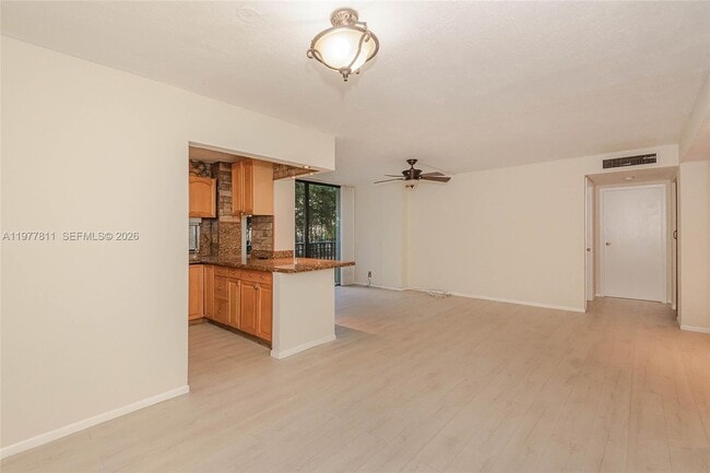 Building Photo - 17021 N Bay Rd