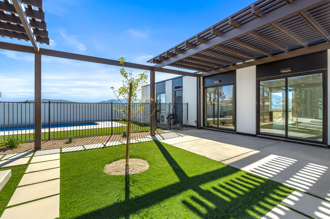 Building Photo - 13852 Scenic Crest Cir
