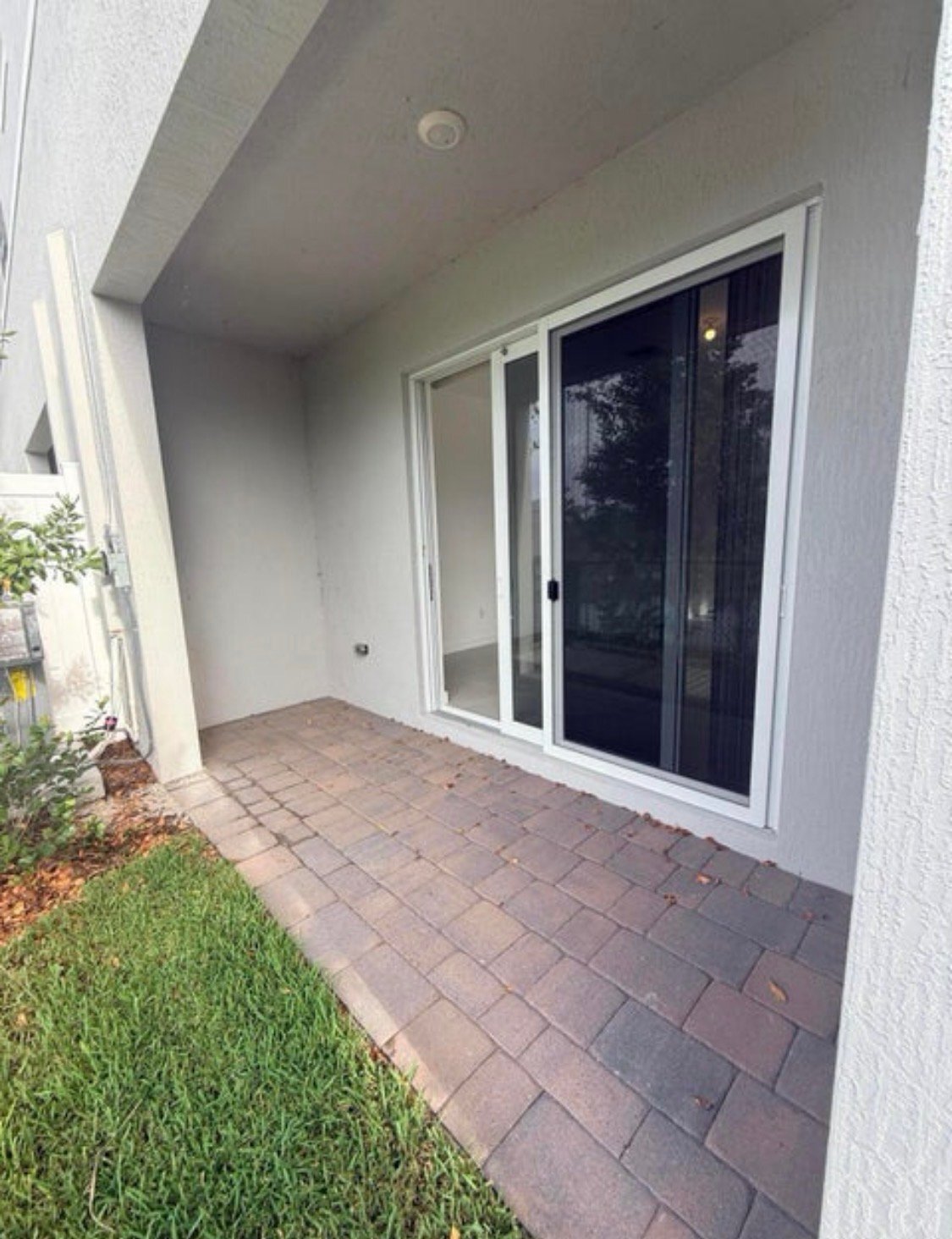 Building Photo - 147 Lakeside Lndg Dr