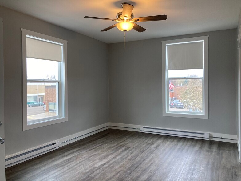 Living Room - 231 2nd Ave NE