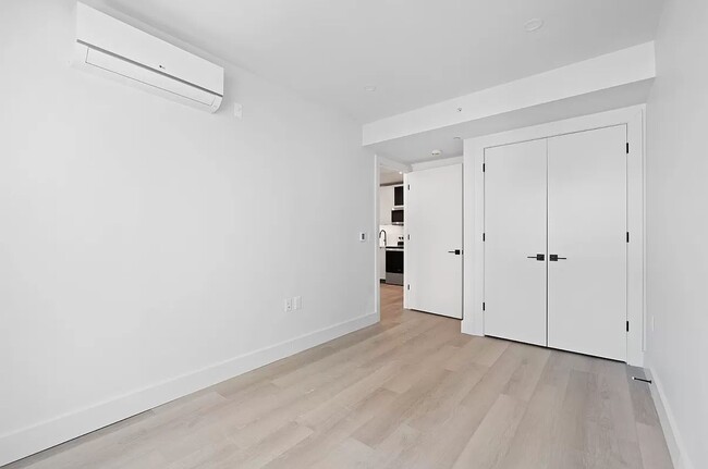 Building Photo - 215 East 124th Street