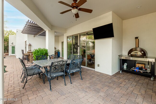 Building Photo - 7002 E Aster Dr