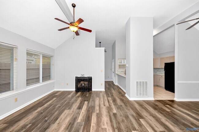 Building Photo - 109 Briargate Ln