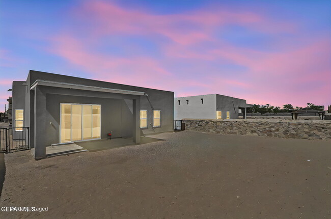 Building Photo - 14824 Sam Garcia Ave