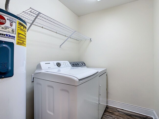 Building Photo - BEAUTIFULLY UPDATED 2 BED, 2.5 BATH CONDO IN WILLOWBROOK WITHIN LAKEWOOD RANCH