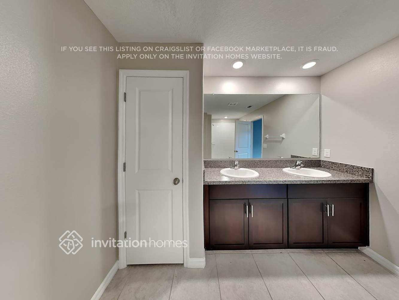 Building Photo - 1549 Blue Rose Dr