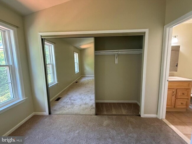 Building Photo - 6458 Autumn Glen Ct