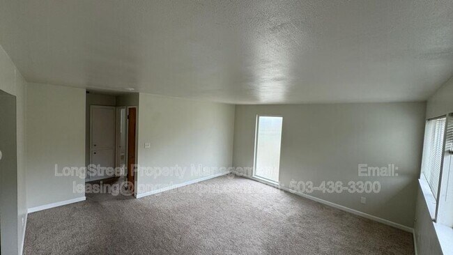 Building Photo - 355 SW 10th St