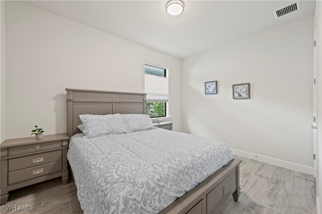 Building Photo - 6767 Pennyroyal Dr