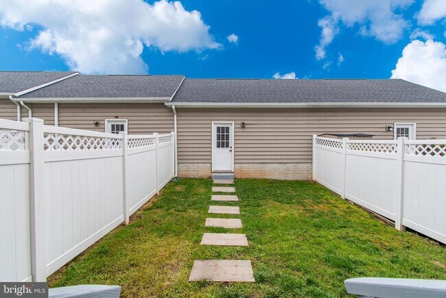 Building Photo - 4559 Tinder Box Cir