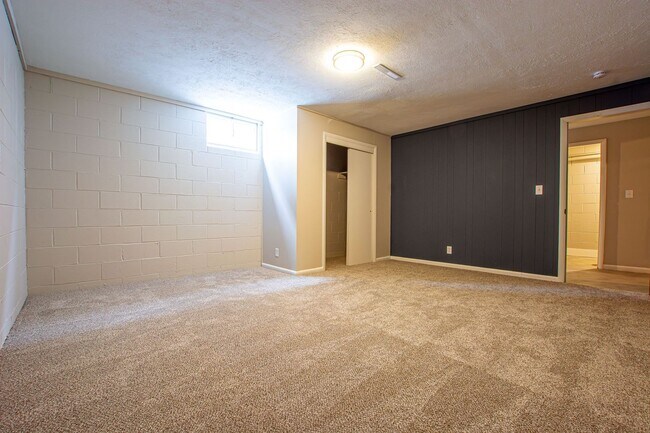 Building Photo - Beautifully Renovated with Lots of Space! 3 Bedroom / 2 Bath Ranch in Blair!