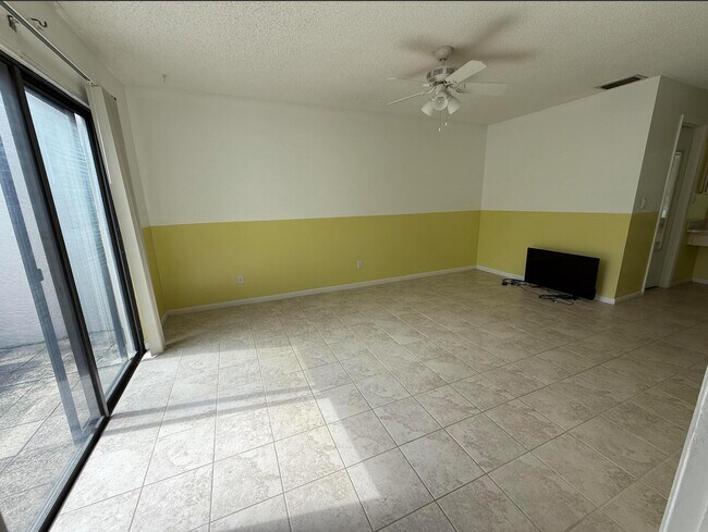 Building Photo - 4255 Willow Pond Cir