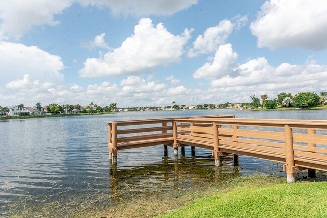 Building Photo - 7787 Springfield Lake Dr