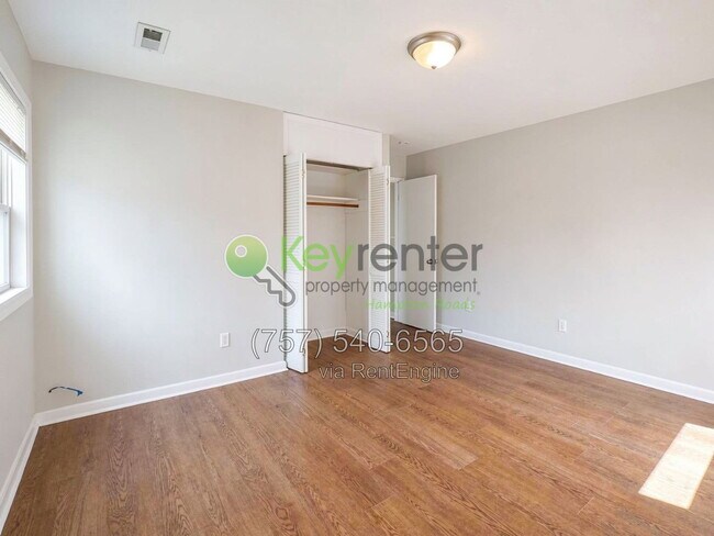 Building Photo - 22 Banister Dr