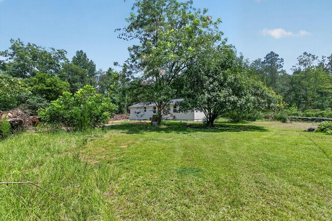 Building Photo - 902 George Hill Rd