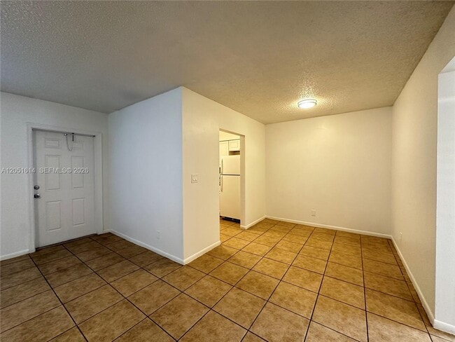 Building Photo - 1400 NE 56th St
