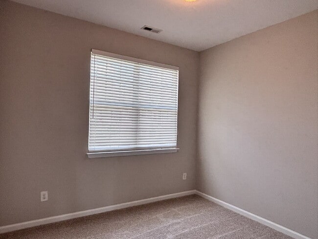 Building Photo - 10106 Raven Tree Dr