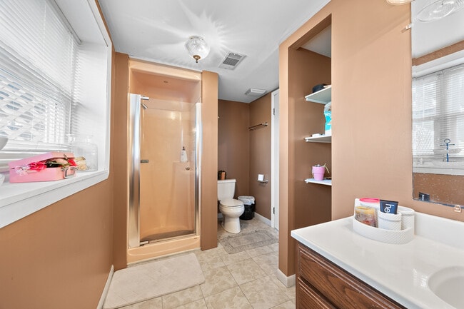 Building Photo - 12755 S Elizabeth Dr