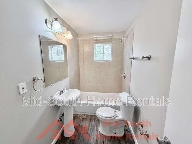 Building Photo - 3389 Cypress Rd