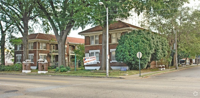 Primary Photo - 220-226 Cleveland St