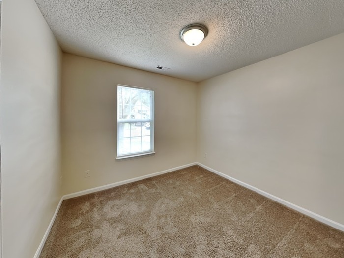 Building Photo - 2920 Westwinds Ct