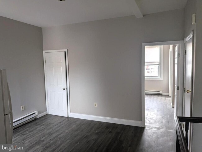 Building Photo - 1343 W Pike St