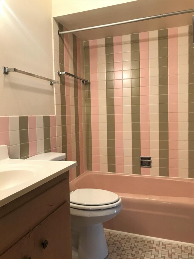 Building Photo - 2906 Ashford Ln