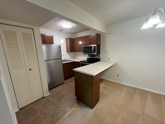 Building Photo - 104 Clinkscales Rd