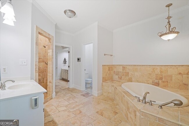 Building Photo - 80 Cliffcreek Trce NE