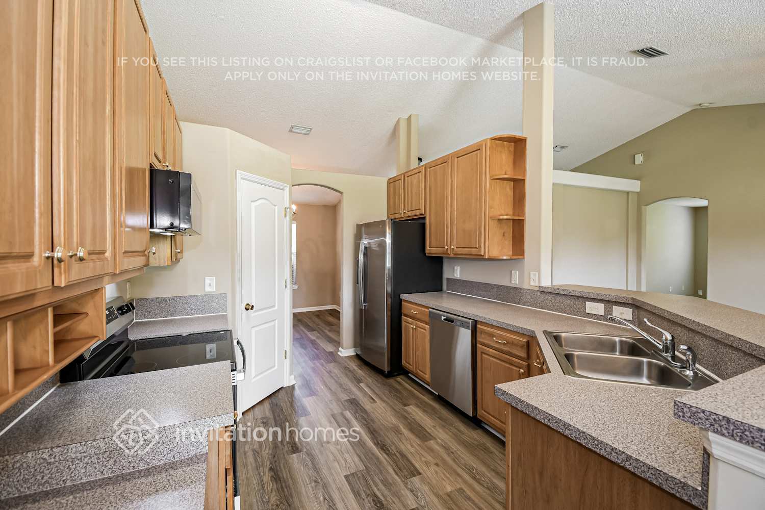 Building Photo - 6886 Wall Springs Dr