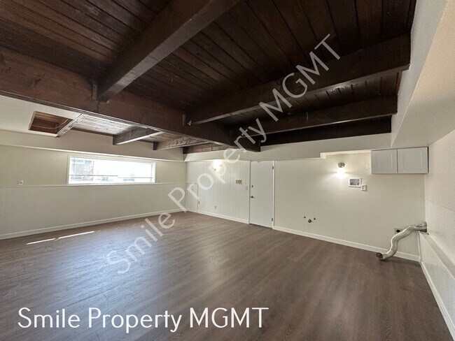 Building Photo - 1003 NE 175th Ave