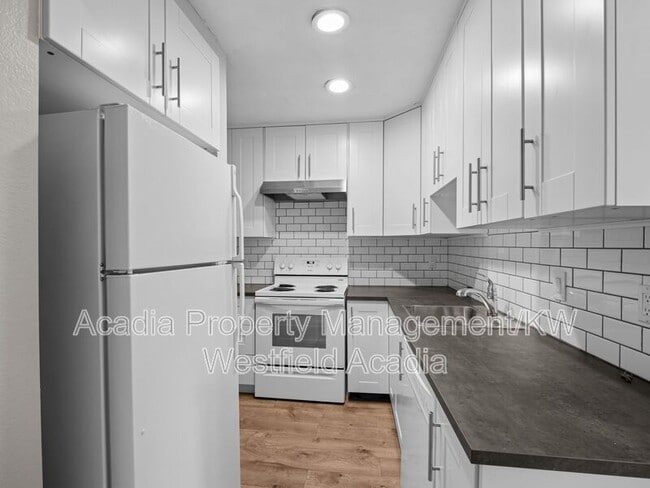 Building Photo - 100 E 600 S