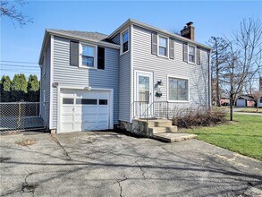 Building Photo - 54 Westmoreland Dr
