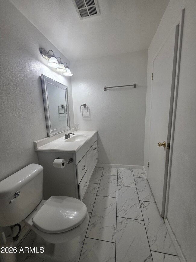 Building Photo - 4950 W Stella Ln