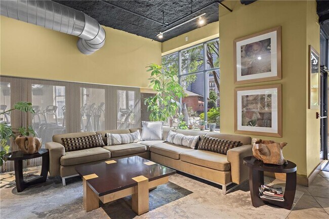 Building Photo - 401 16th St NW