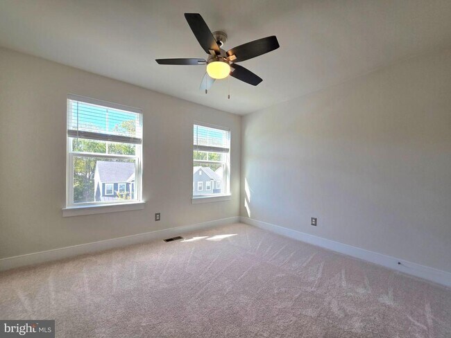 Building Photo - 1552 Meadowlark Glen Rd