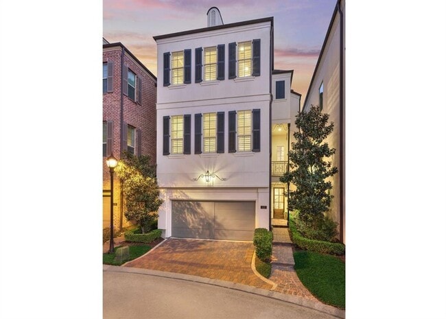 Building Photo - 122 Gateway Park Pl