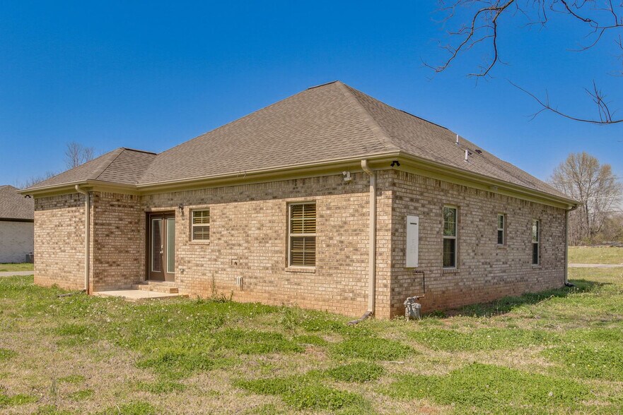 Building Photo - 1605 Townsend St