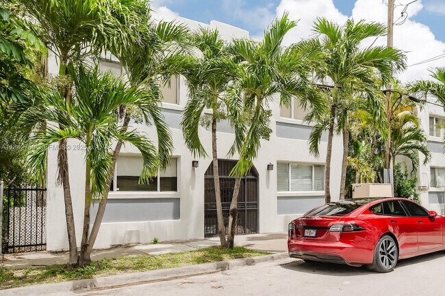 Building Photo - 109 NW 6th Ave