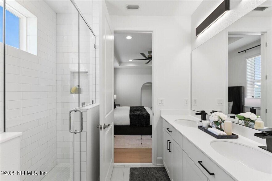 Building Photo - 492 Rum Runner Wy