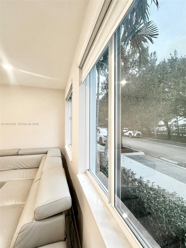 Building Photo - 10420 NW 67th St