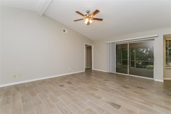 Building Photo - 6084 Freeport Dr