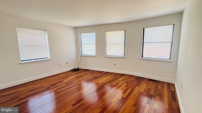 Building Photo - 901 Stubblefield Ln