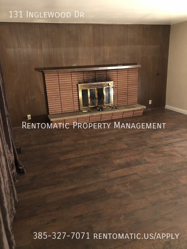 Building Photo - 131 Inglewood Dr