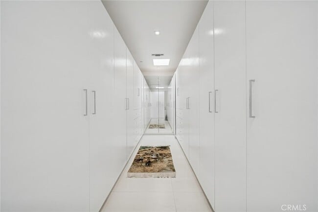 Building Photo - 4607 Perham Rd